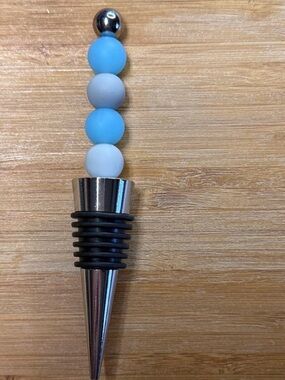 Blue & Gray Wine Stopper